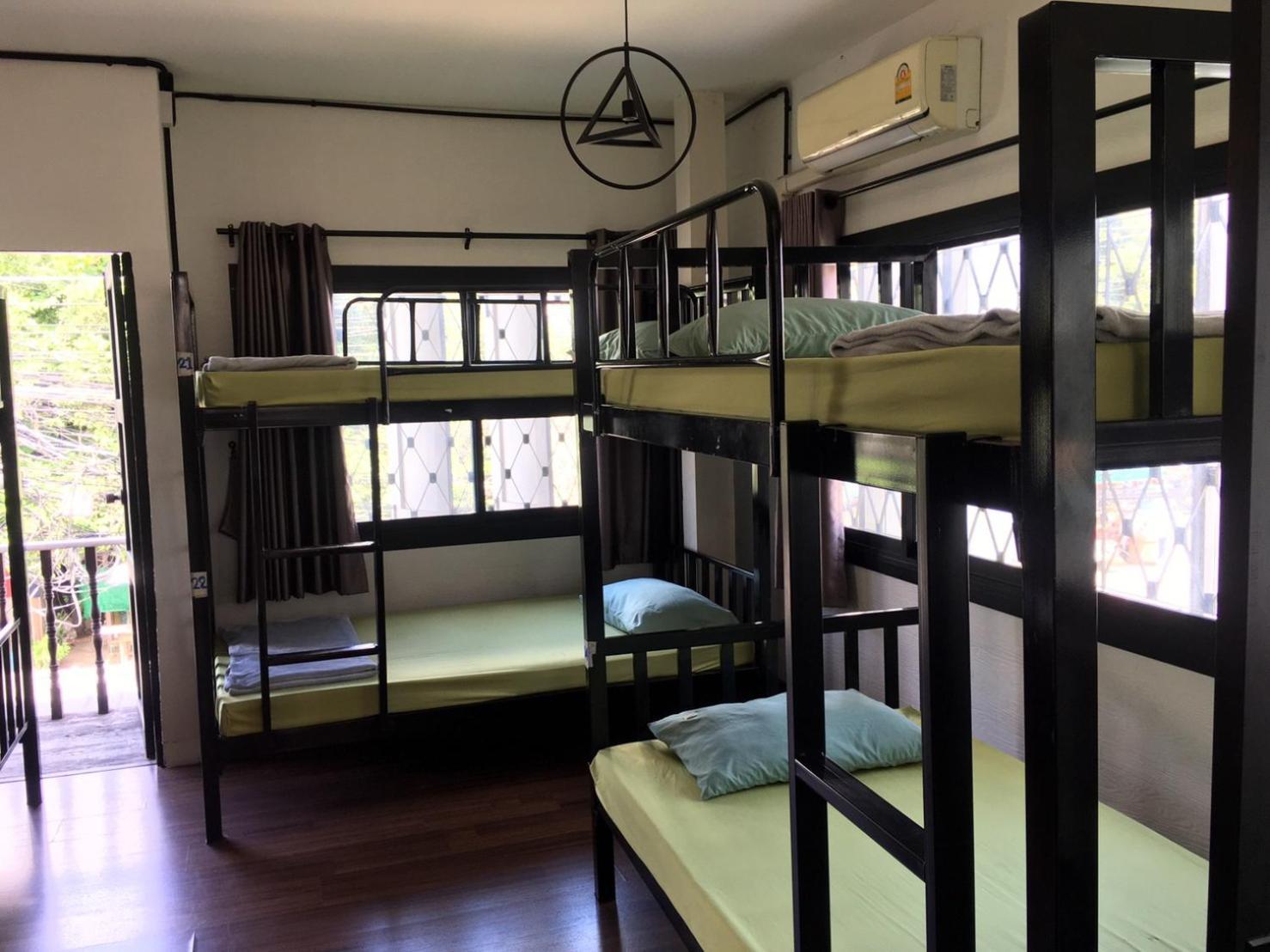 Nearthepark Backpack Boutique House Hostel Чиангмай Екстериор снимка